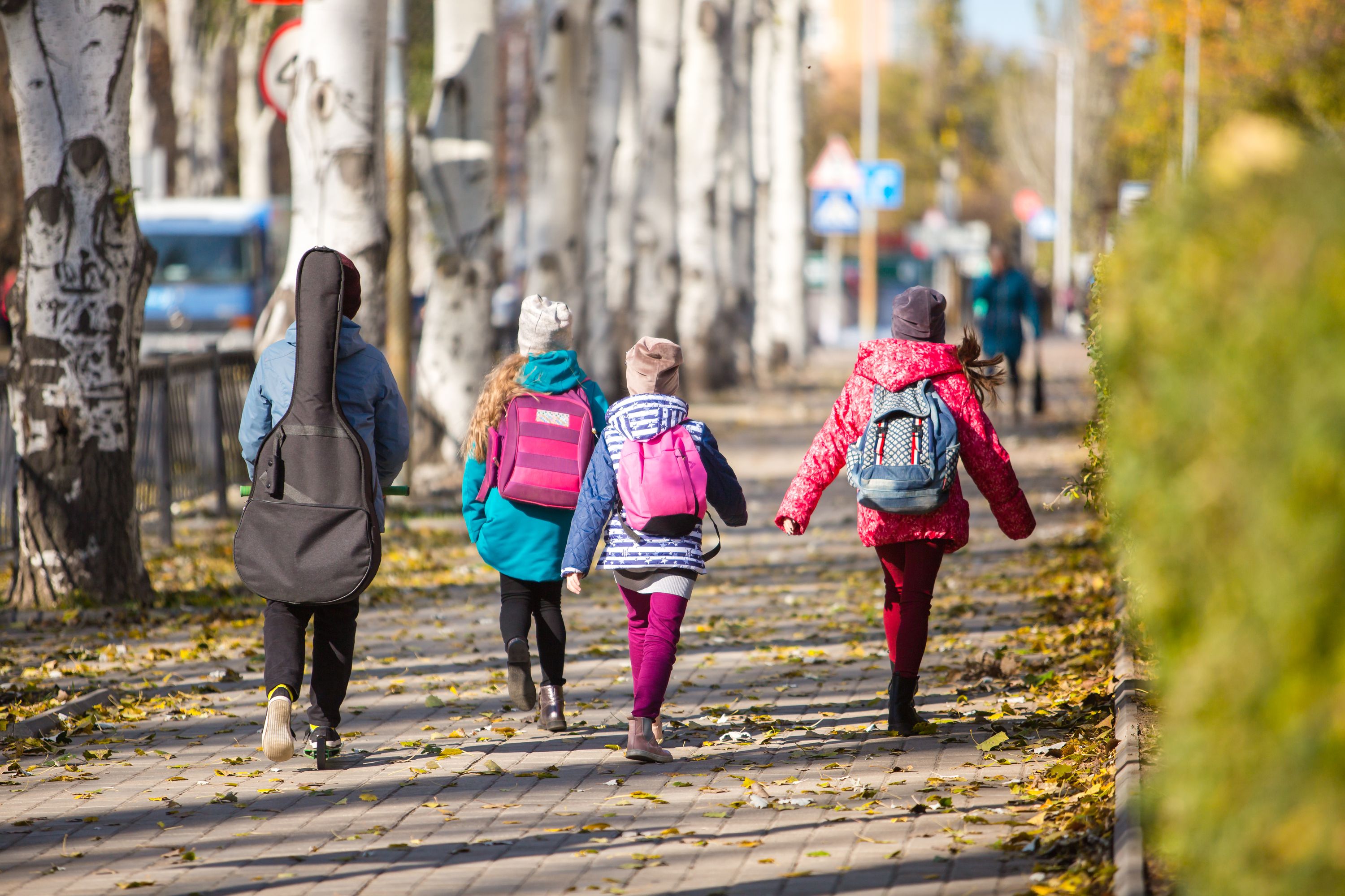 B.3.06.01.005 photo 5 AdobeStock_301479587 redim.jpeg.jpg (children go...